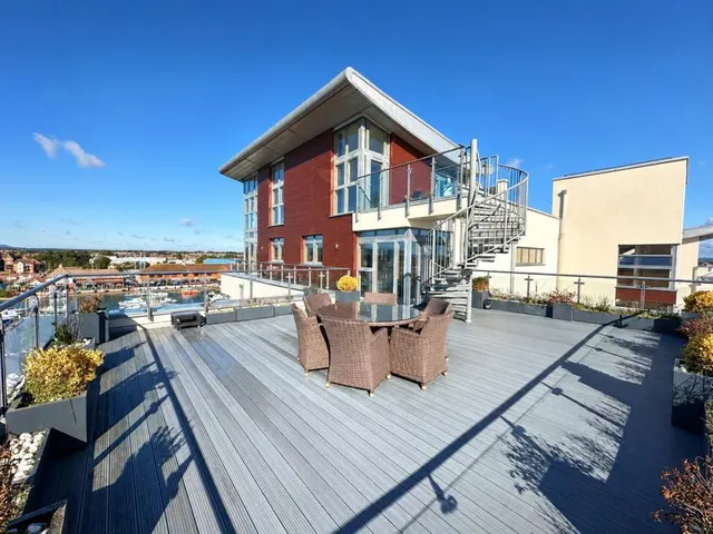 Midway Quay, Eastbourne, BN23, photo 1