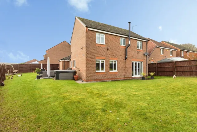 Photo 2 — Dam Wood Close, Chorley, Lancashire, PR7