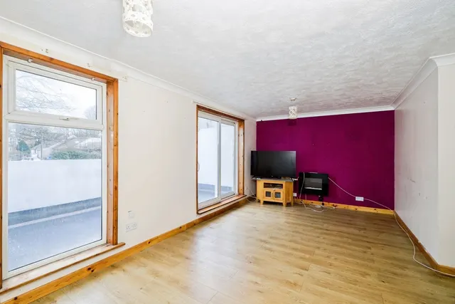 Jack Stephens Estate, Penzance, TR18, photo 3
