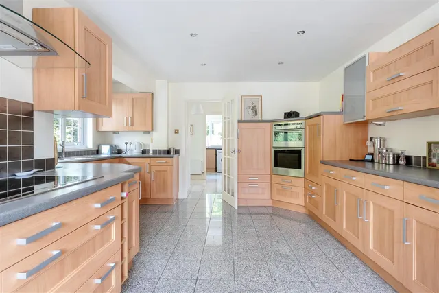 High Street, Great Cheverell, SN10, photo 3