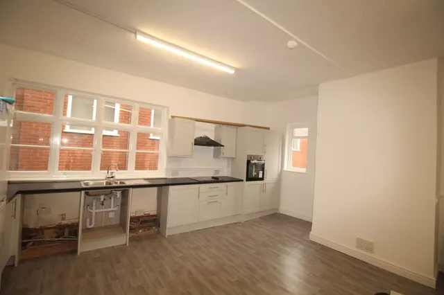 High Street, Bromsgrove, B61, photo 3