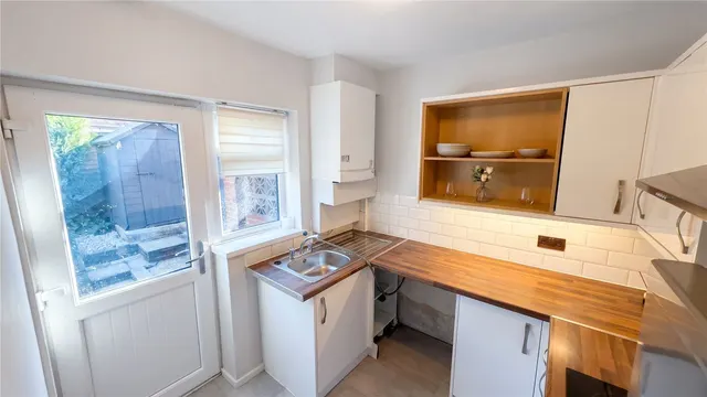 Selborne Mews, Blackburn, BB2, photo 3