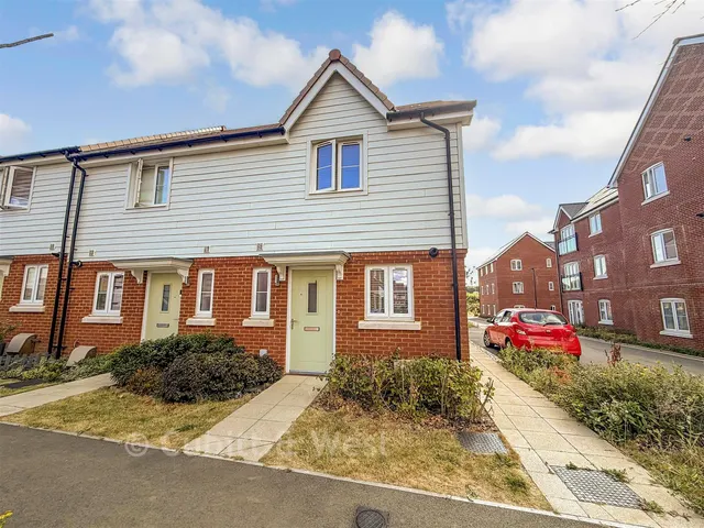 Bramble Drive, Paddock Wood, TN12, photo 1