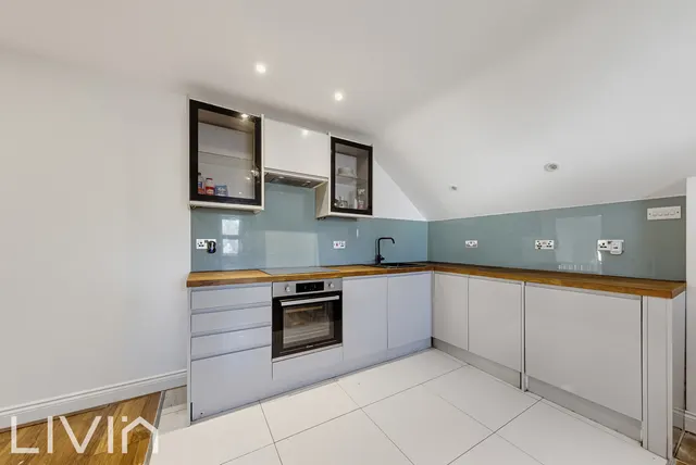 Birdhurst Rise, South Croydon, CR2, photo 2