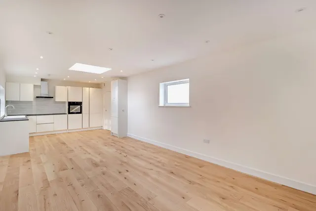 Moss Lane, Pinner Village, HA5, photo 3