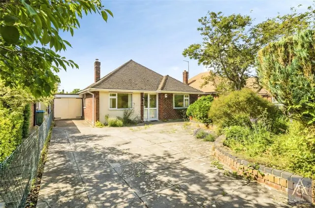 Highlands Road, Buckingham, MK18, photo 1