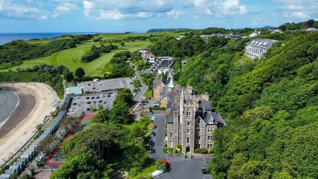 Photo 3 — Langland Bay Manor, Langland, Swansea, SA3