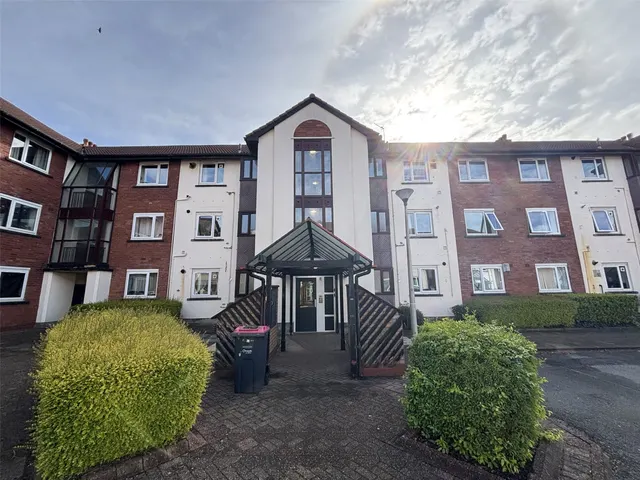 Canterbury Gardens, Salford, Greater Manchester, M5 5AB, photo 1