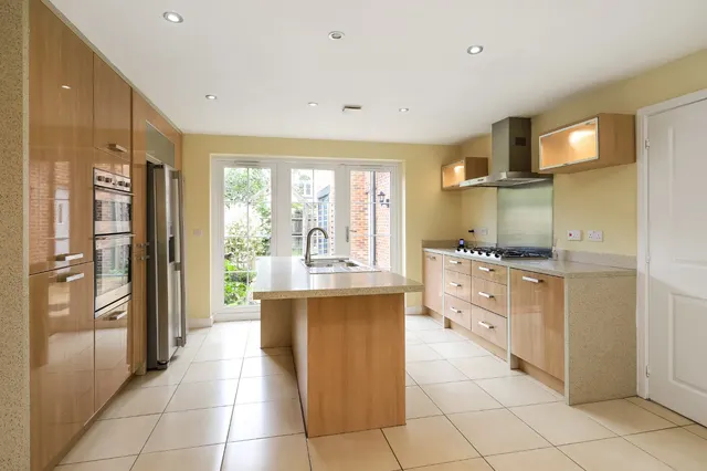 Photo 3 — Clearbury View, Downton, Salisbury, Wiltshire, SP5 3FG