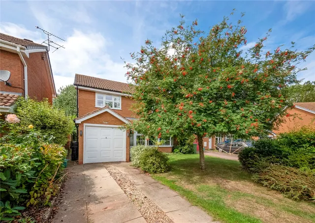 Lincoln Close, Wellesbourne, Warwick, Warwickshire, CV35, photo 1