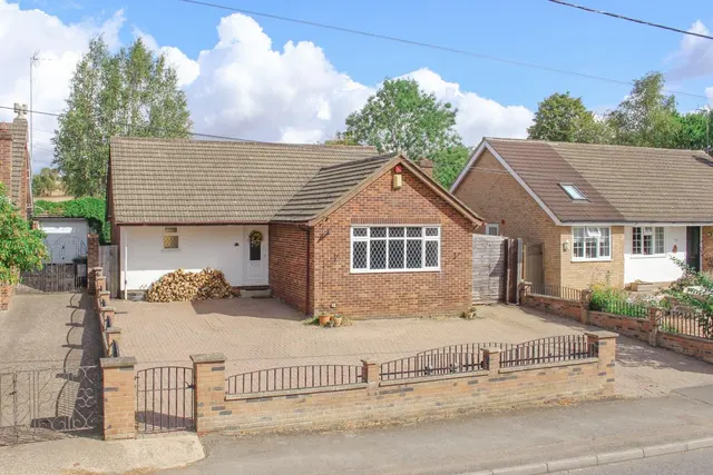 Tilsworth Road, Stanbridge, LU7, photo 1