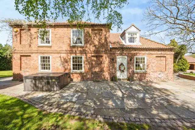 Idle Bank, Sandtoft, Doncaster, photo 1
