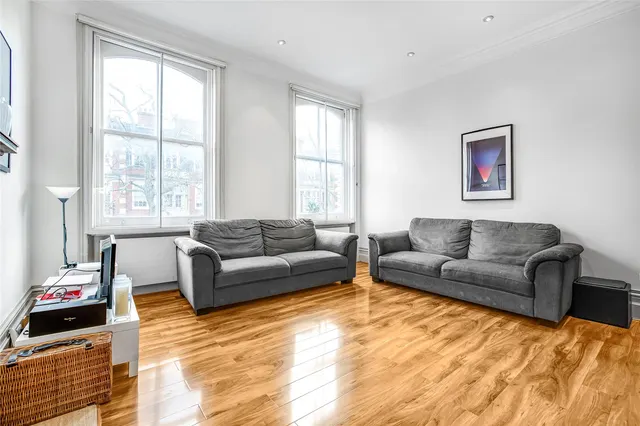 Old Brompton Road, London, SW5, photo 2