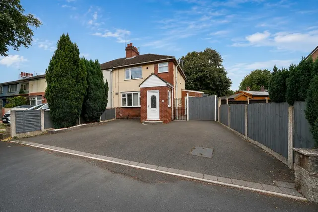 Yardley Street, Wednesbury, WS10, photo 1