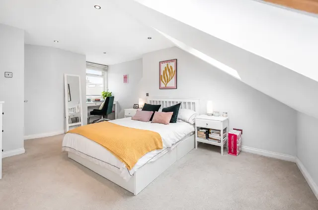 Garratt Lane, Earlsfield, SW17, photo 3