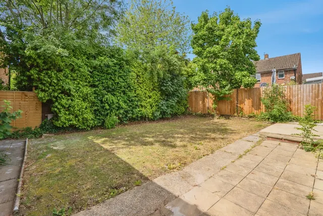 Bell Crescent, Waterlooville, PO7, photo 2