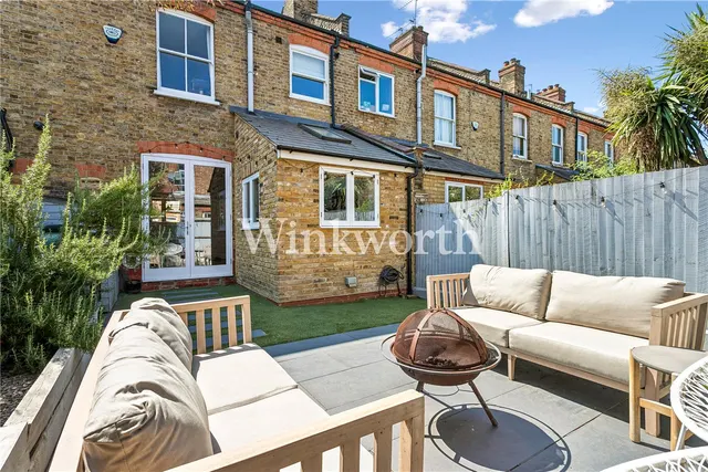 Russell Avenue, London, N22, photo 2