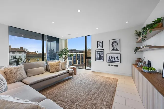 Oval Road, London, NW1, photo 1