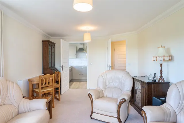 Normandy Drive, Yate, BS37, photo 3