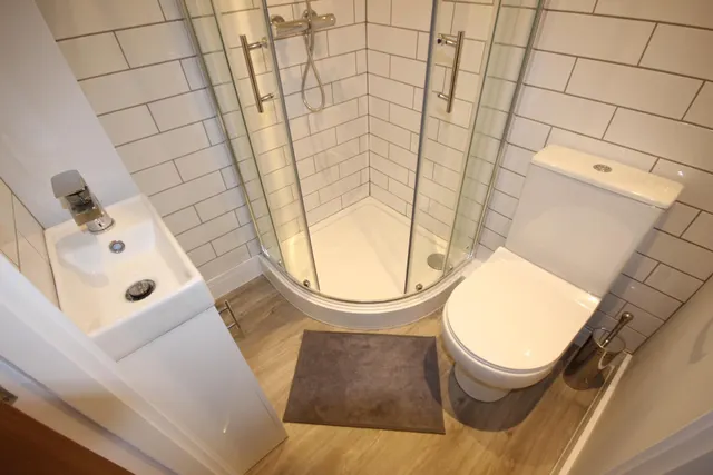 Calais Road, Burton upon Trent, DE13, photo 3
