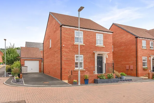 Doddrells Close, Wells, BA5, photo 1