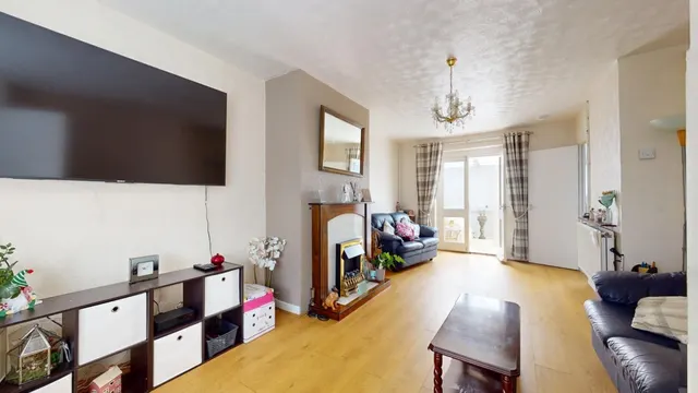 Jellicoe Avenue, Gravesend, DA12, photo 3