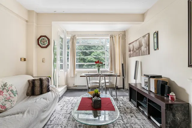 Brixton Hill, London, SW2, photo 1