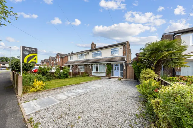 Bentham Road, Culcheth, Warrington, Warrington, WA3 5EQ, photo 1
