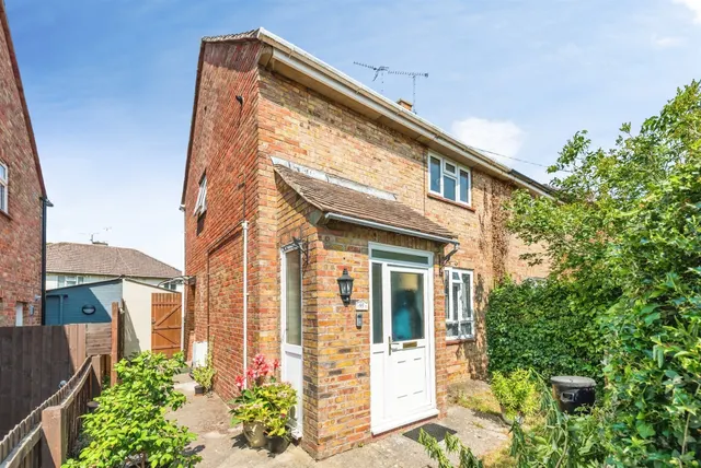 The Street, Swindon, photo 1
