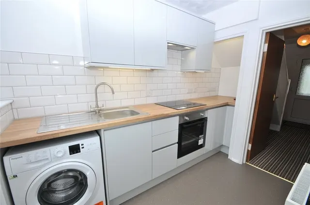 Photo 3 — Balmoral Road, Keynsham, Somerset, BS31