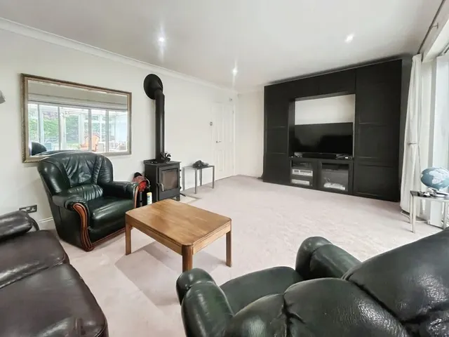 Church Road, Crockenhill, BR8, photo 3