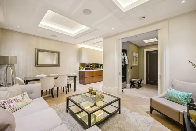 Marsham Street, London, SW1P, photo 1