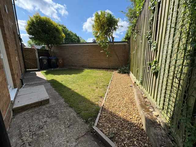 Photo 2 — Cumberland Close, NORTHAMPTON