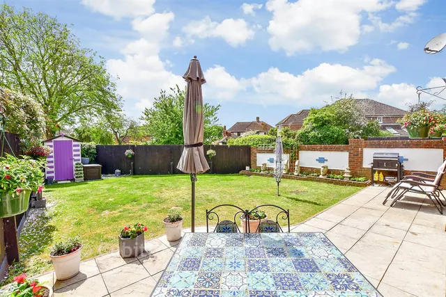 Waterside Drive, Chichester, PO19, photo 2