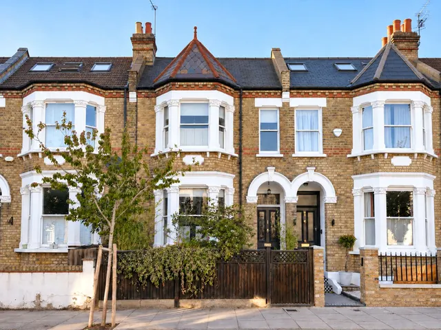 Achilles Road, London, photo 1