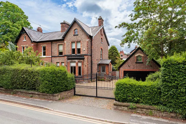 Heyes Lane, Alderley Edge, SK9, photo 1