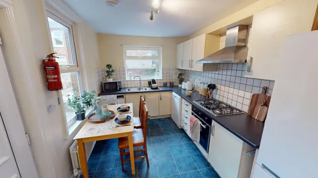 Dunlop Avenue, Nottingham, NG7, photo 3