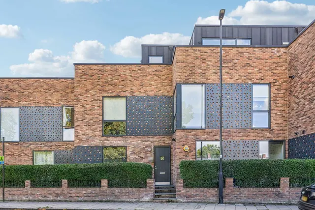 Upper Tulse Hill, SW2, photo 1