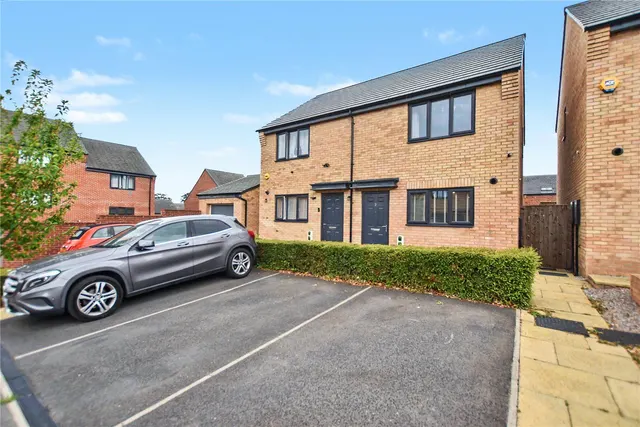 Lilac Way, Leeds, LS14, photo 1
