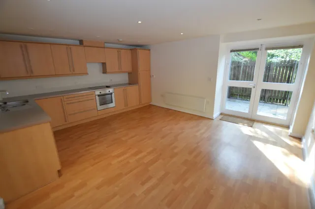Photo 2 — Queens Stables, Park Grange Road, Nr City Centre, S2 3RU