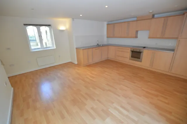 Photo 3 — Queens Stables, Park Grange Road, Nr City Centre, S2 3RU
