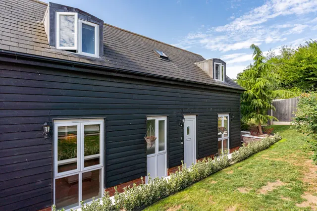 Photo 2 — Foxleigh Mews, Puckeridge, Ware, SG11 1RD
