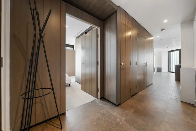 Photo 3 — Chronicle Tower, City Road, London EC1V