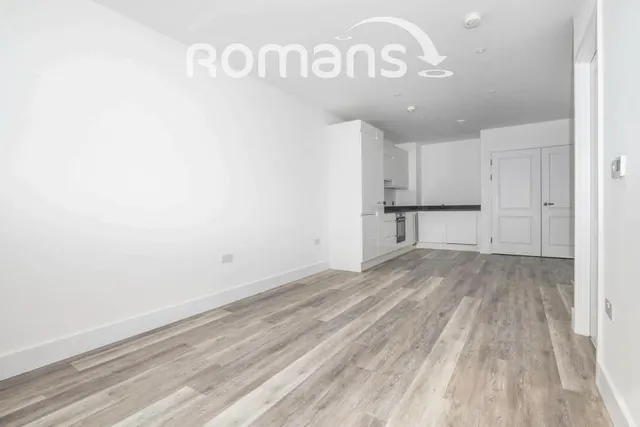 Lyon Way, Frimley, GU16, photo 2