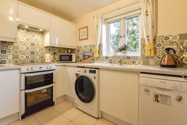 Photo 3 — Hereford House, Ascot Court, Aldershot, Hampshire, GU11 1HE