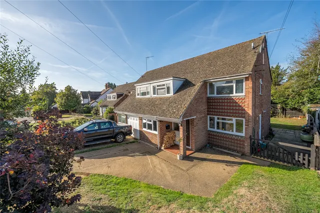 Sweetwater Close, Shamley Green, GU5, photo 1
