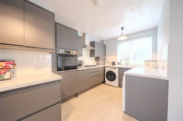 Summerfield Drive, Leeds, LS13, photo 3