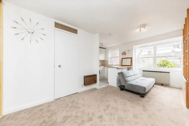 Mayfield Road, W12, photo 2