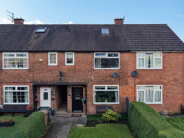 Whalley Avenue, Littleborough, OL15, photo 1