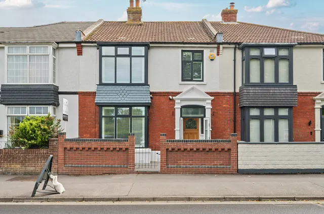 Northern Parade, Portsmouth, PO2, photo 1